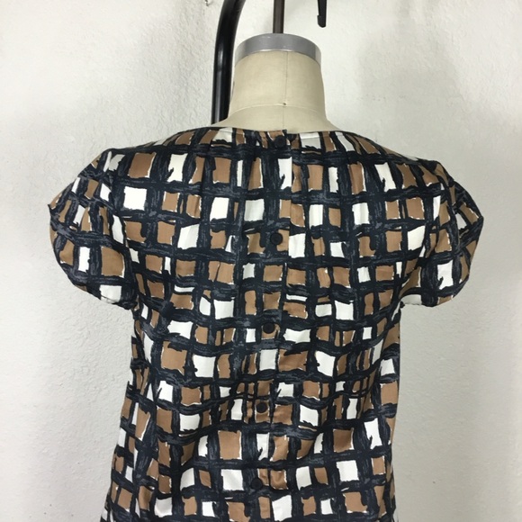 Talbots  Blouse Size S Women's Geometric Pattern Cotton Blouse Short Sleeves - Picture 12 of 12